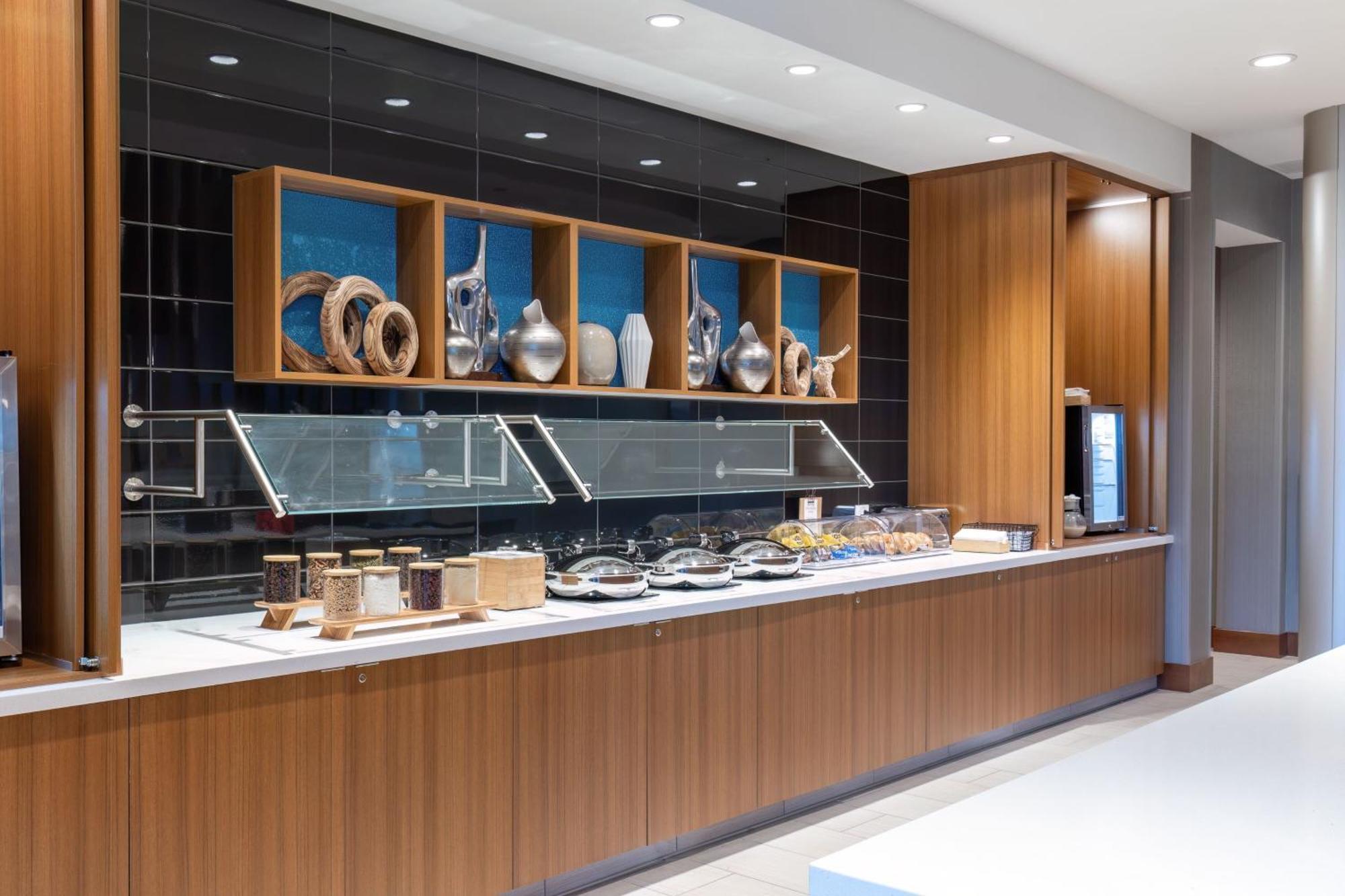 Springhill Suites By Marriott Pleasanton Bagian luar foto