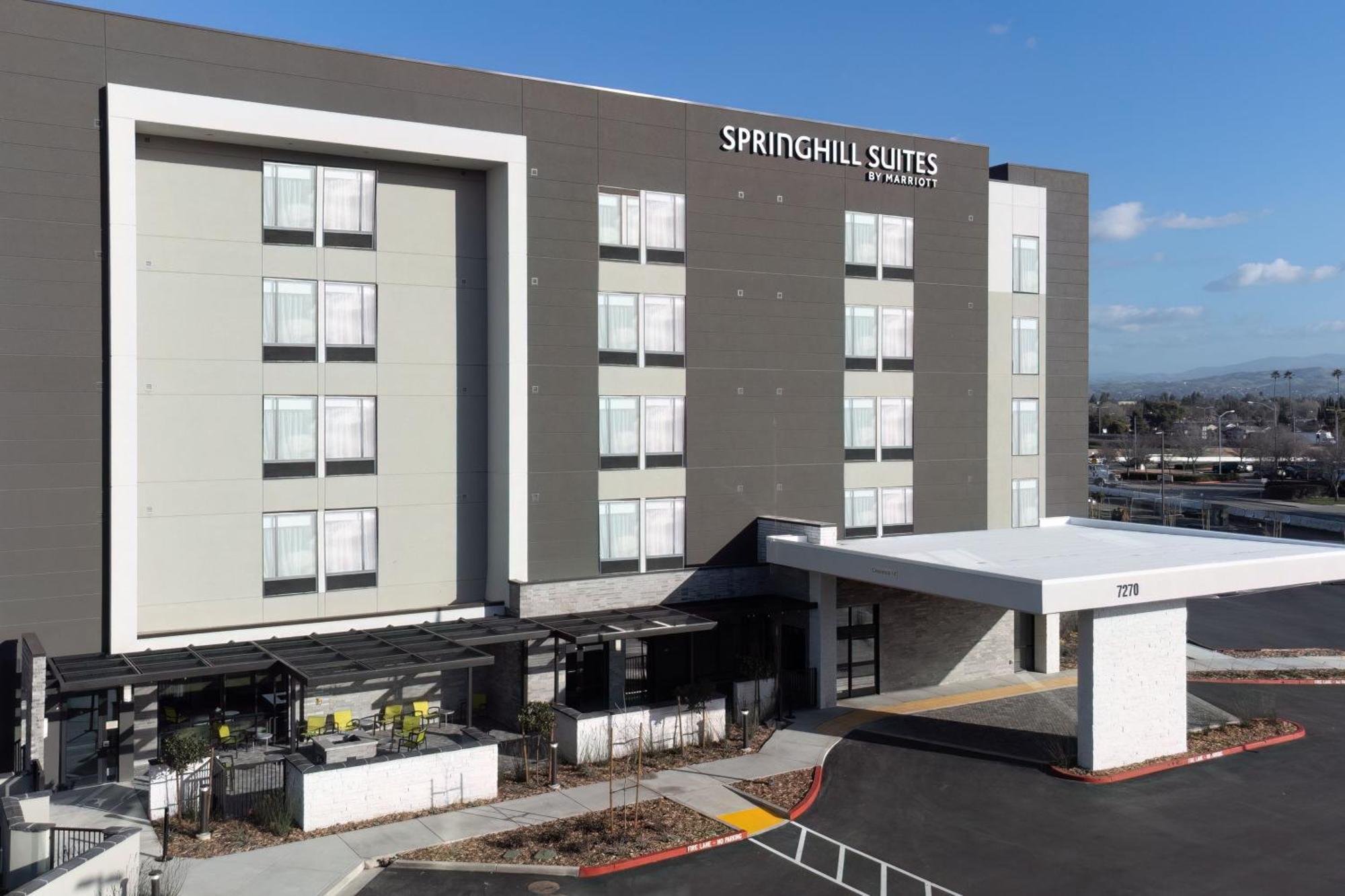 Springhill Suites By Marriott Pleasanton Bagian luar foto